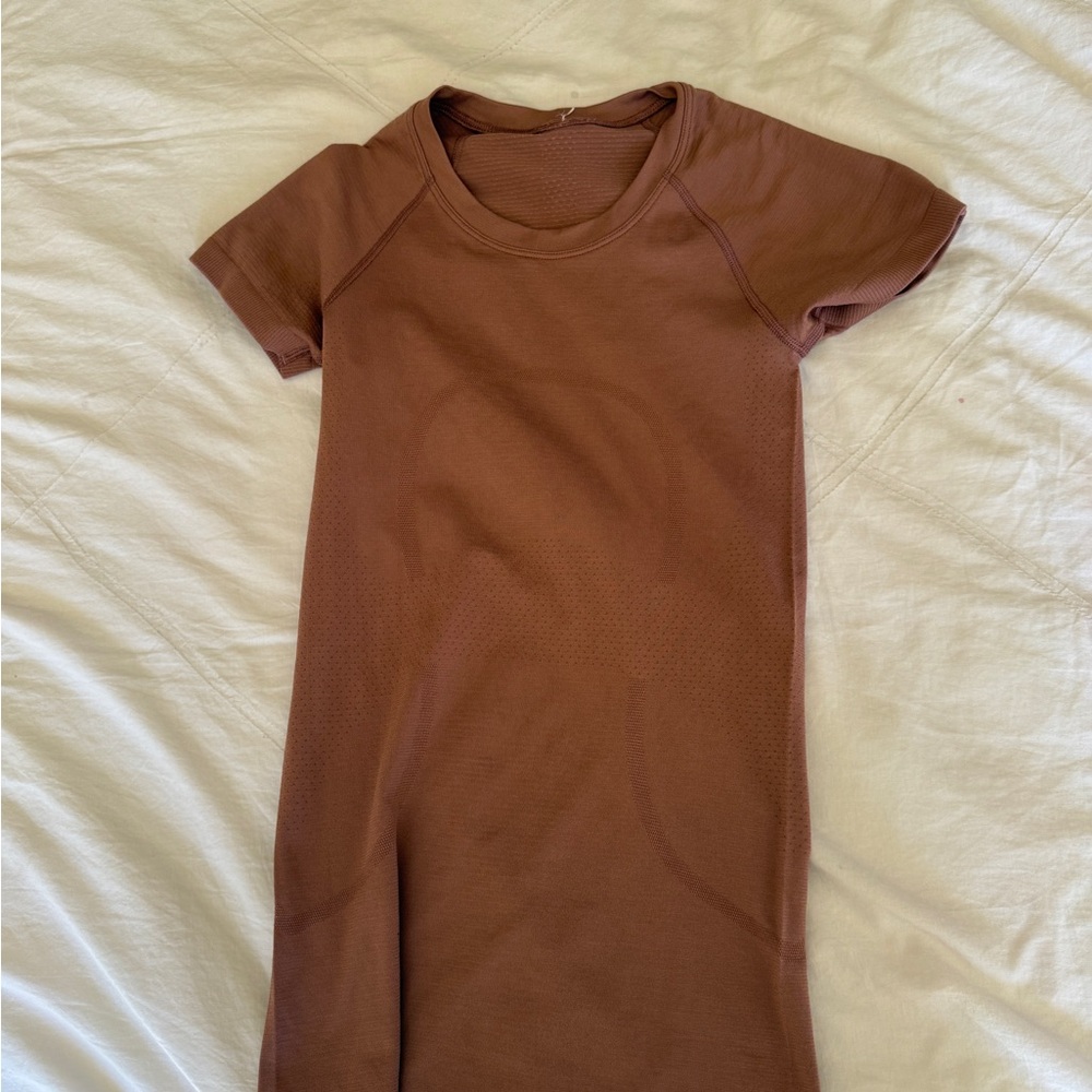 Lululemon swiftly tech